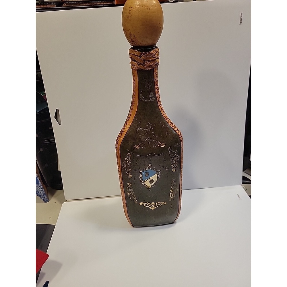 Green Brown‎ Leather Wrapped Decanter Bottle Lion made in Italy 12.5" Man Cave